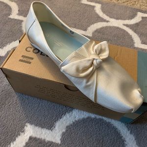 Toms Ivory Shoes